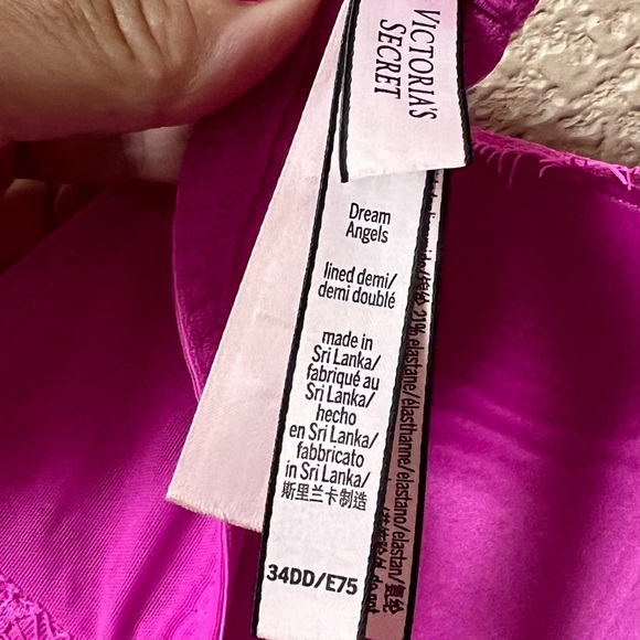 Victoria’s Secret DREAM ANGELS Lightly Lined Lace Demi Bra 34DD Pink Berry - Picture 8 of 9